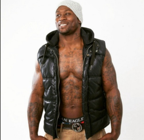 ktl357:  Yasss🙌🏾🙌🏾🙌🏾  Sexy brother