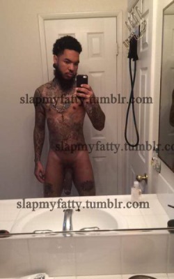 poundthislatinbubble:  isuper13:  thotboi716:  Brett Billionz nude  He’s so thick.  😵😵