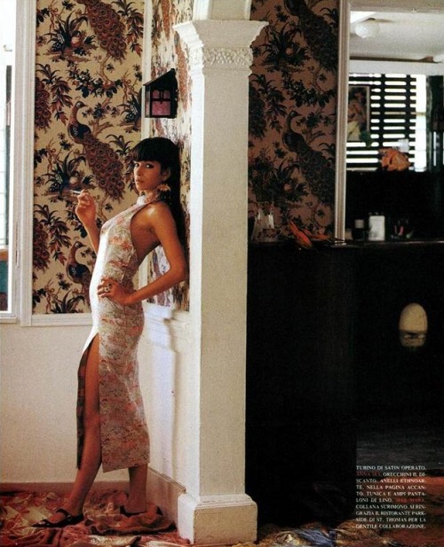 vintagewoc:Patricia Velasquez by Marc Hispard in Vogue Italia (June 1993)