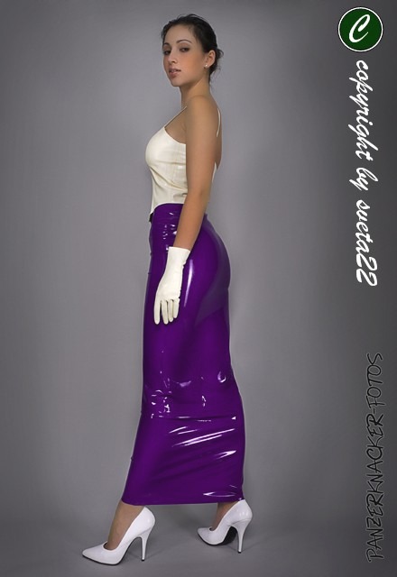 slave4latex:  slave4latex.tumblr.com  👍👍