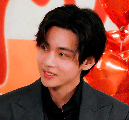 A Feast For The Eyes (cr. Nabinuna1204)