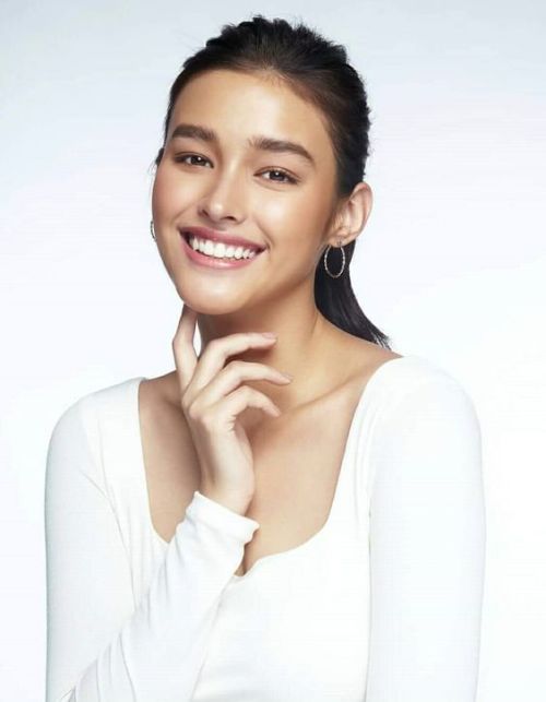 Liza Soberano