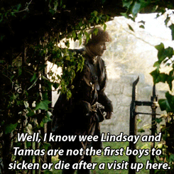 fponthedl:  Jamie &amp; Claire at the Black Kirk - 1x03 The Way Out  