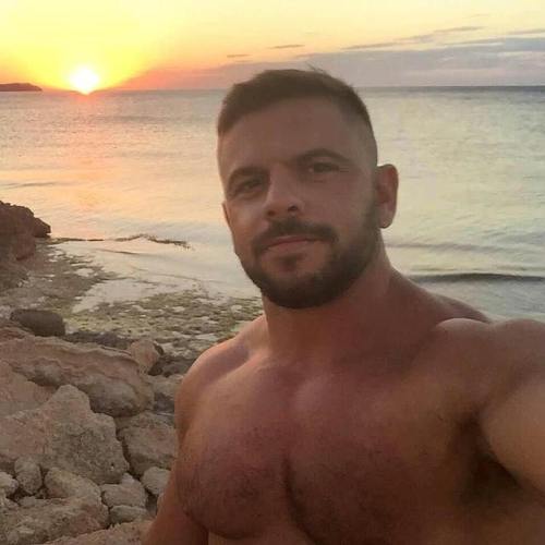 sexymusclebeast7: Gorgeous!! Juan J Ninowww.instagram.com/juan_j_nino/ 177. Juan J. Ni&ntild