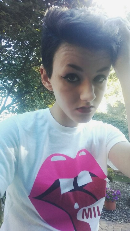 luxuryskeletons:  Milk: She does a body good, gurl! [he/they]
