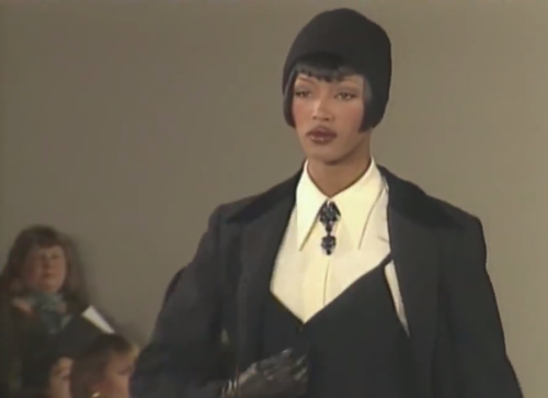 langsettte:  howtobeafuckinglady:  Fall 93’ was a good season   GOD