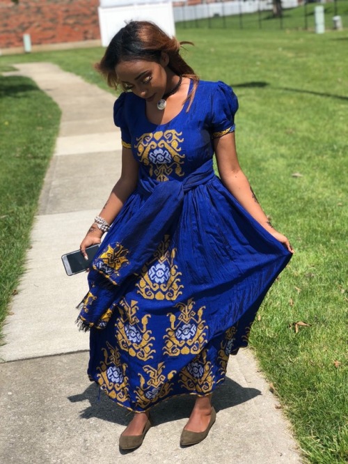 slimthickforeign:ethiopian traditional clothing.