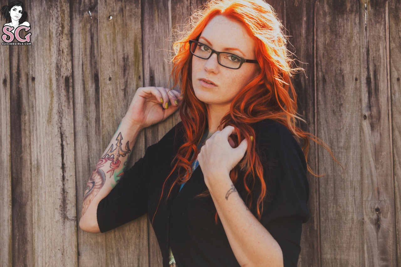 toocooltoknowhowtocaretobecool:  Annasthesia - Sweet Sunshine