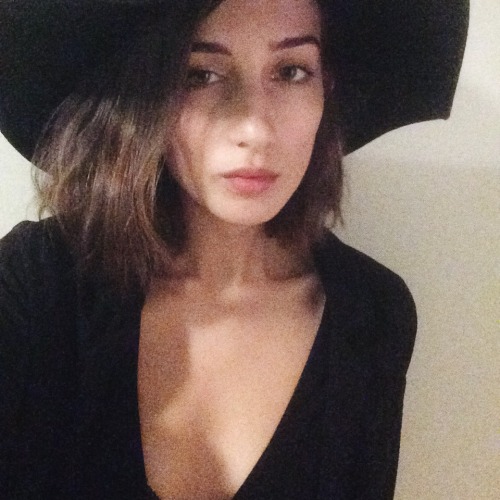 yokto:  if I go anywhere for Halloween I WILL be dressed like this