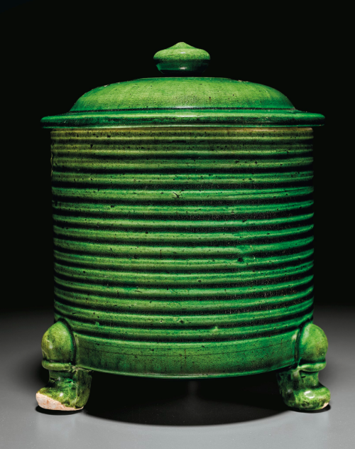 Ribbed green-glazed pottery tripod censer and a cover (the interior is amber-glazed)Tang Dynasty (AD