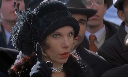 Chicago (2002) dir. Rob Marshall“ I&rsquo;m standin&rsquo; in the kitchen, carving up 