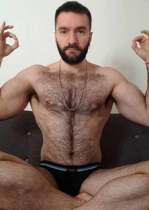 HAIRY SEXY MEN