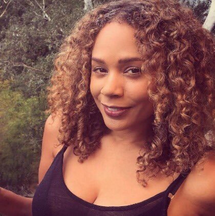 blackpeoplefashion:Rachel True is 50 years old. 50.