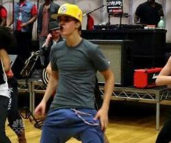 Justin Bieber&Amp;Rsquo;S Bulge.