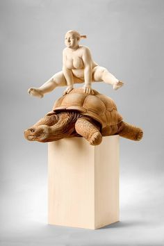curvee-org:  Amazing Curvy Sculptures &amp; Figurines. For more see the Curvee