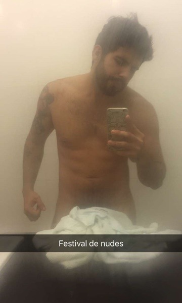 male-and-others-drugs:  Felipe Folhas naked