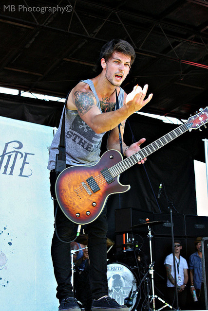 allthingskellenmcgregor:  Kellen McGregor Live