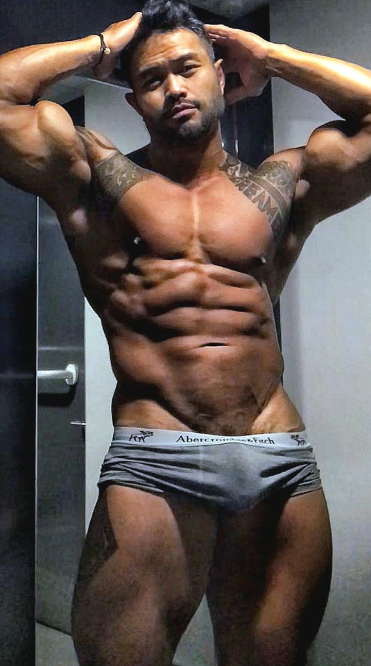 massivemuscledhunks - Manly Massive Muscled Males