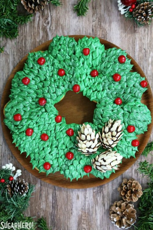 ransnacked - pull apart cupcake wreath cake | sugarhero!