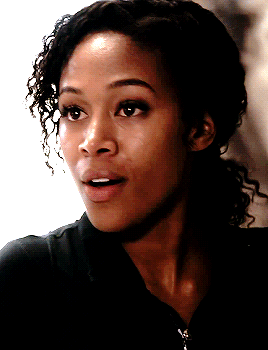 tiaraloveskrisandlupita:  365 Days of Abbie Mills ▶ Day 38  Sleep Hollow, Abbie Mills, miss her!