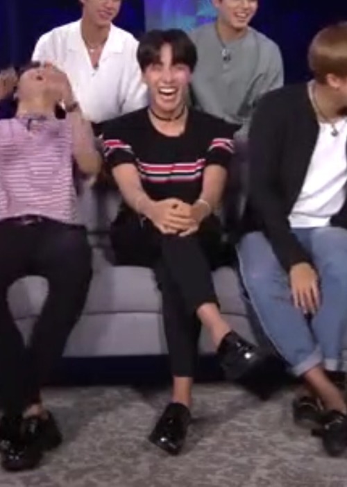 bts420: HOBI WHEN HE SAID HE WANTED TO COLLABORATE W/ TINASHE WAS SO CUTE HE WAS BEING SHY AND SMILI