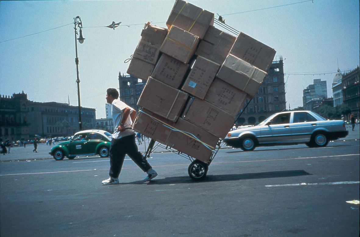 raveneuse:Francis Alÿs, Ambulantes, 1992-2001.
