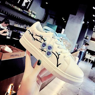 pinkune:Flower Embroidery White Casual Lace Up Shoes 