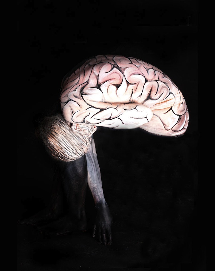 sixpenceee:    Human Figures Transformed Into Amazing Optical Illusion Body Art 
