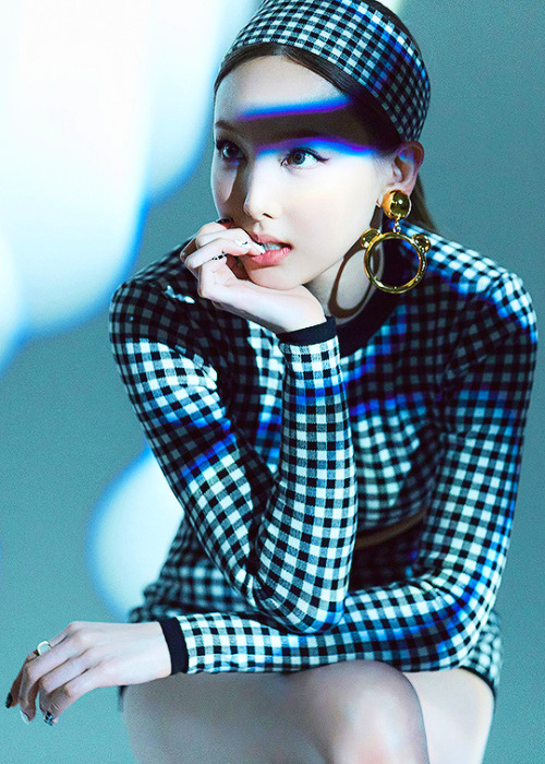 IM NAYEON NAYEON ‘Concept Photo 2’