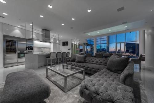 Edmonton Oiler’s Owner Daryl Katz Lists $38M Penthouse Condo in Vancouver.