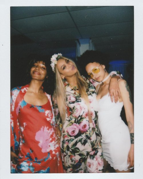 beyhive1992:Beyoncé with Wynter Gordon & Corey Wash at the Formation tour pajama party in L.A 