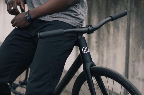 The devil is in the details!  #8bar #8barbikes #8bartmplhof #mylegsaremygears #fixie #fixedgear #out