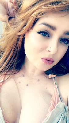 mirahxox:   AmateurPorn || Manyvids