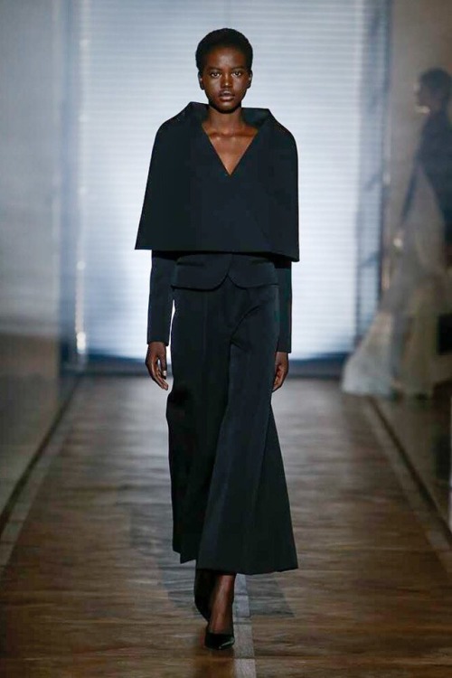 Porn Pics roofbeams:givenchy spring 2018 couture