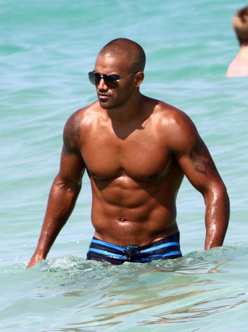 Porn Pics missinglinc:  Shemar Moore in aaaaaaaallllllllll