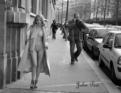 eroticwitch:  STREET PHOTOGRAPHY BY JOHN PERI.
