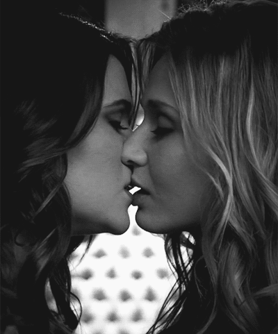 raesteagarden:Her sweet lips 👄 