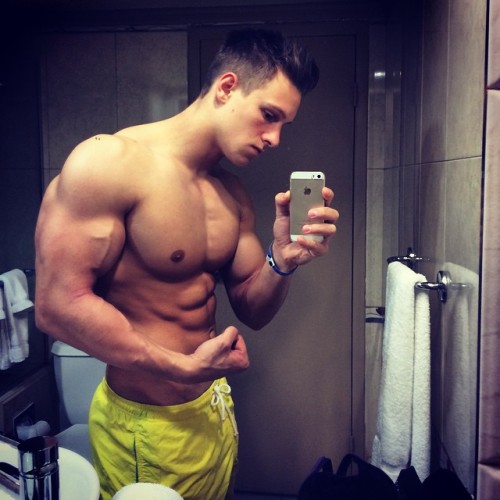 lumbrjax:  Instagram user @stevekris_ http://ift.tt/1Q7d93B