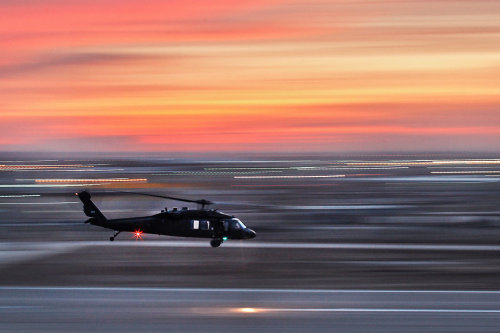 toocatsoriginals:UH-60 Blackhawkvia SNAFU