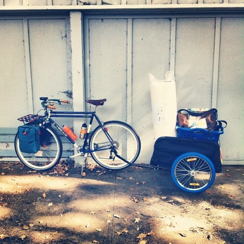 freshrosemary:  hey-goodbye:  all those awesome things you do? do them by bike. this is the beginnin