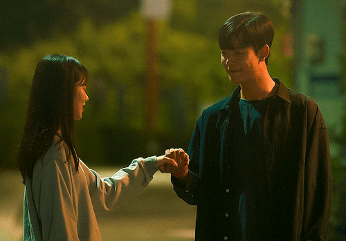 Handholding As A Way To Confess Your Feelings. 