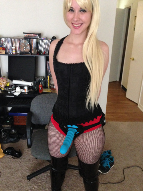 Love a huge gaped ass!