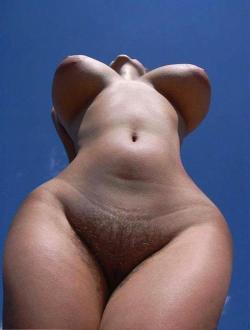 nudebbwpics:  Nude fatty girls in amateur picures  Look at the peaks an valleys