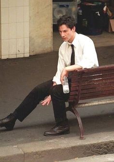 replicated:Today’s mood brought to you by Keanu Reeves