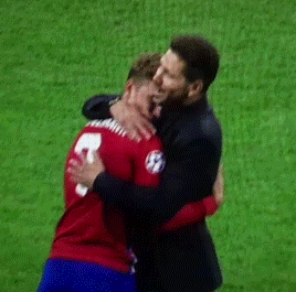 goingkrizi: Diego Pablo Simeone comforts Antoine Griezmann after losing the 2016 UCL final.