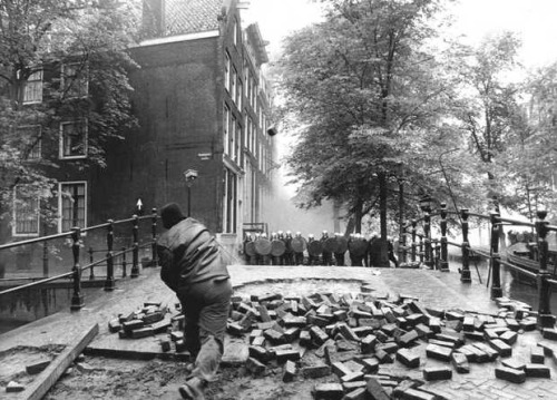 bradva:Krakersrellen 1980 AmsterdamSquatters’ Riots in Amsterdam, 1980