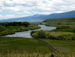 flyfishingwoman:  Trout water. Montana.  #theriveriscalling