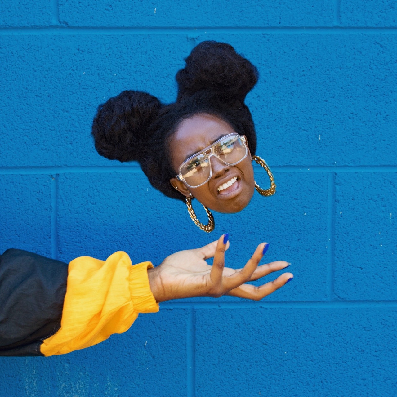 theafricanunicorn: If Mickey Mouse was a black woman from the 90's    @cynthianyongesa