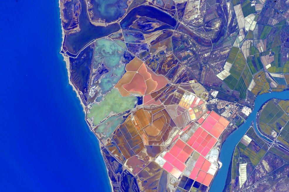 theweekmagazine:  Here are astronaut Scott Kelly’s most jaw-dropping photos from