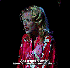 GILLIAN ANDERSON In A STREETCAR NAMED DESIRE (2014)
